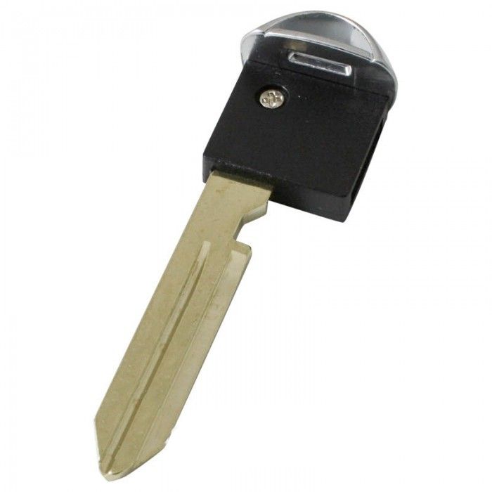 Nissan emergency key blade tip with notch left main product photo