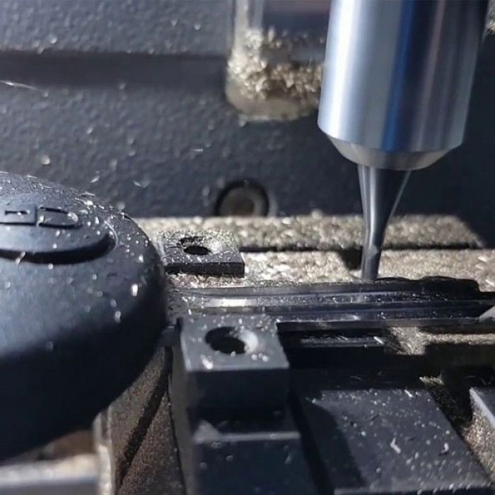 Car key sharpening main product photo